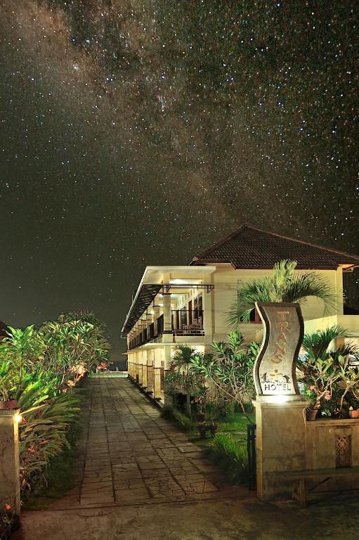 Transit Inn Senggigi 망시트 외부 사진